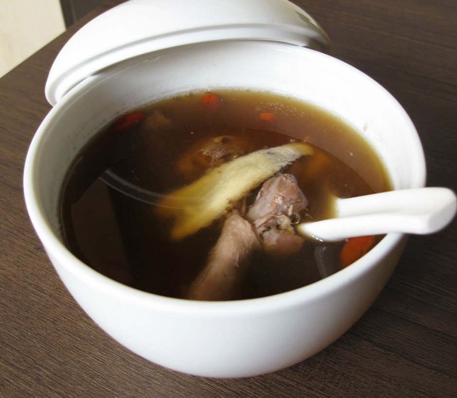 Danggui and Longan with Duck Soup